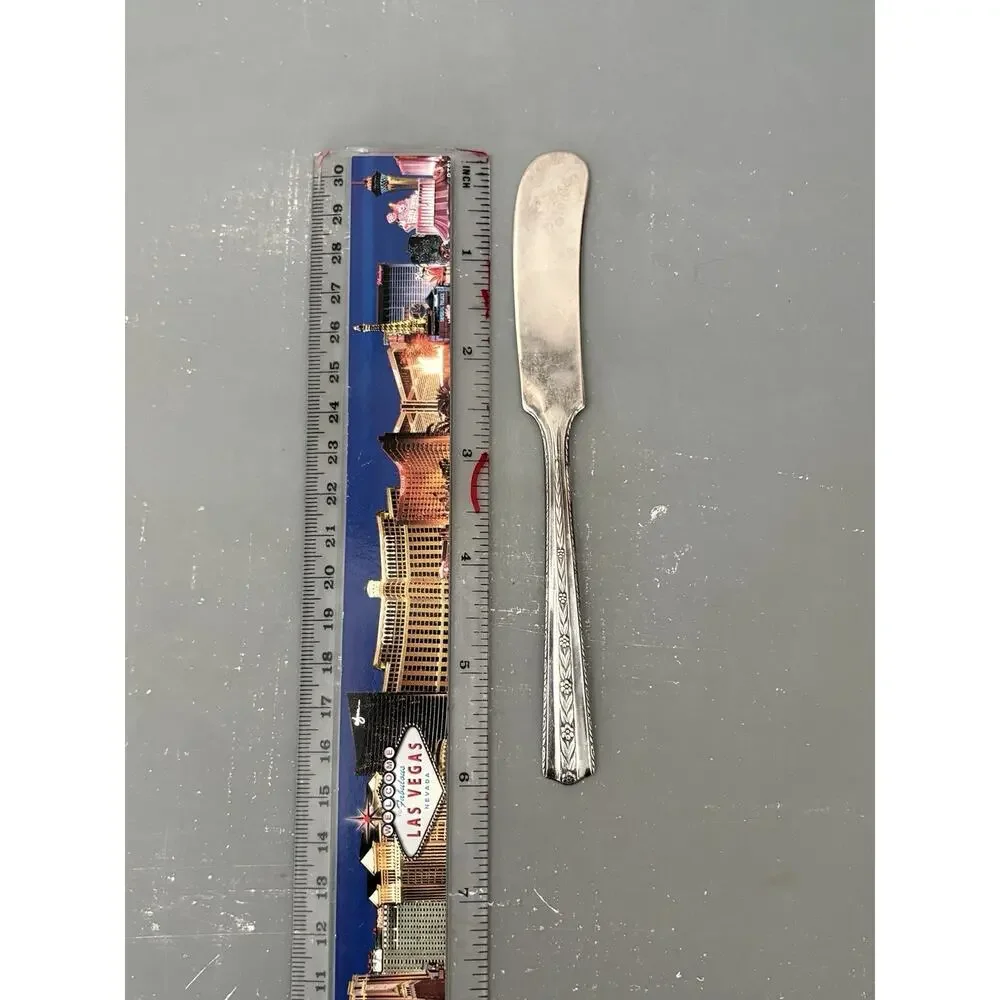 Vintage Wallace Brothers Roseanne Silverplate Flat Butter Knife Art Deco 1938